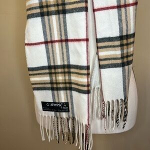 V. Fraas Cashmink women’s plaid cream scarf